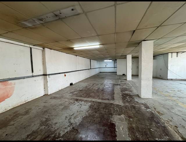 500M² WAREHOUSE TO LET IN KEW